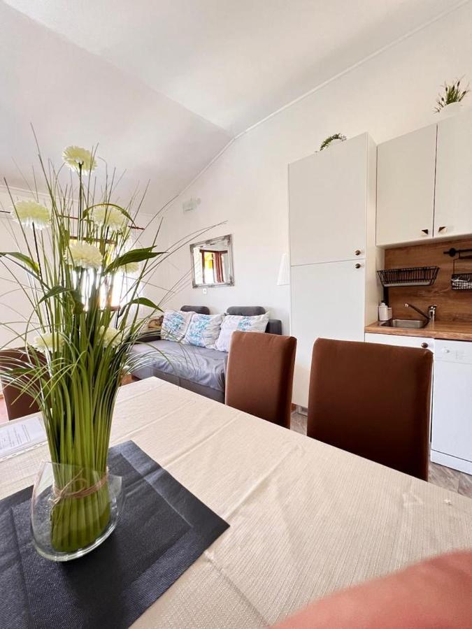 Apartments Valentinovo Klenovica Εξωτερικό φωτογραφία